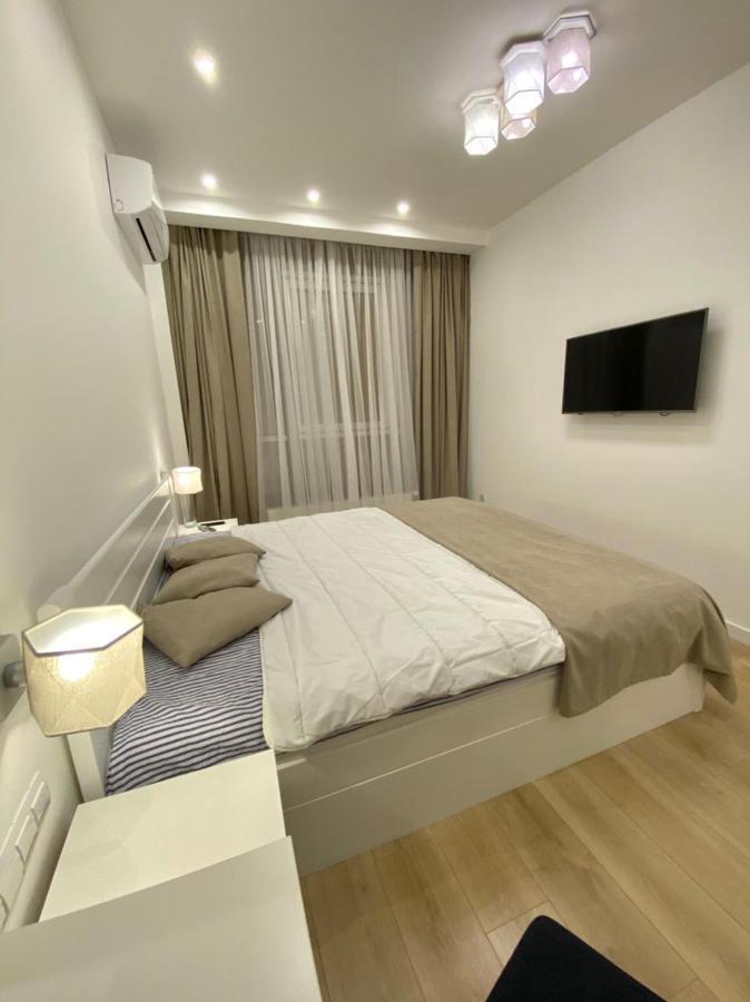 Vip Apartment In Odessa Esterno foto