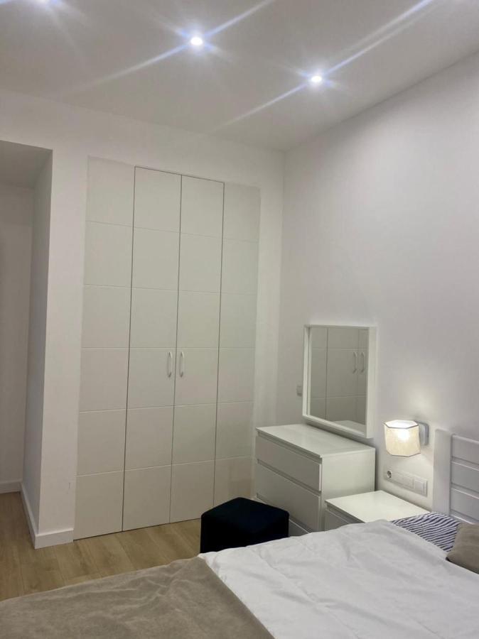 Vip Apartment In Odessa Esterno foto
